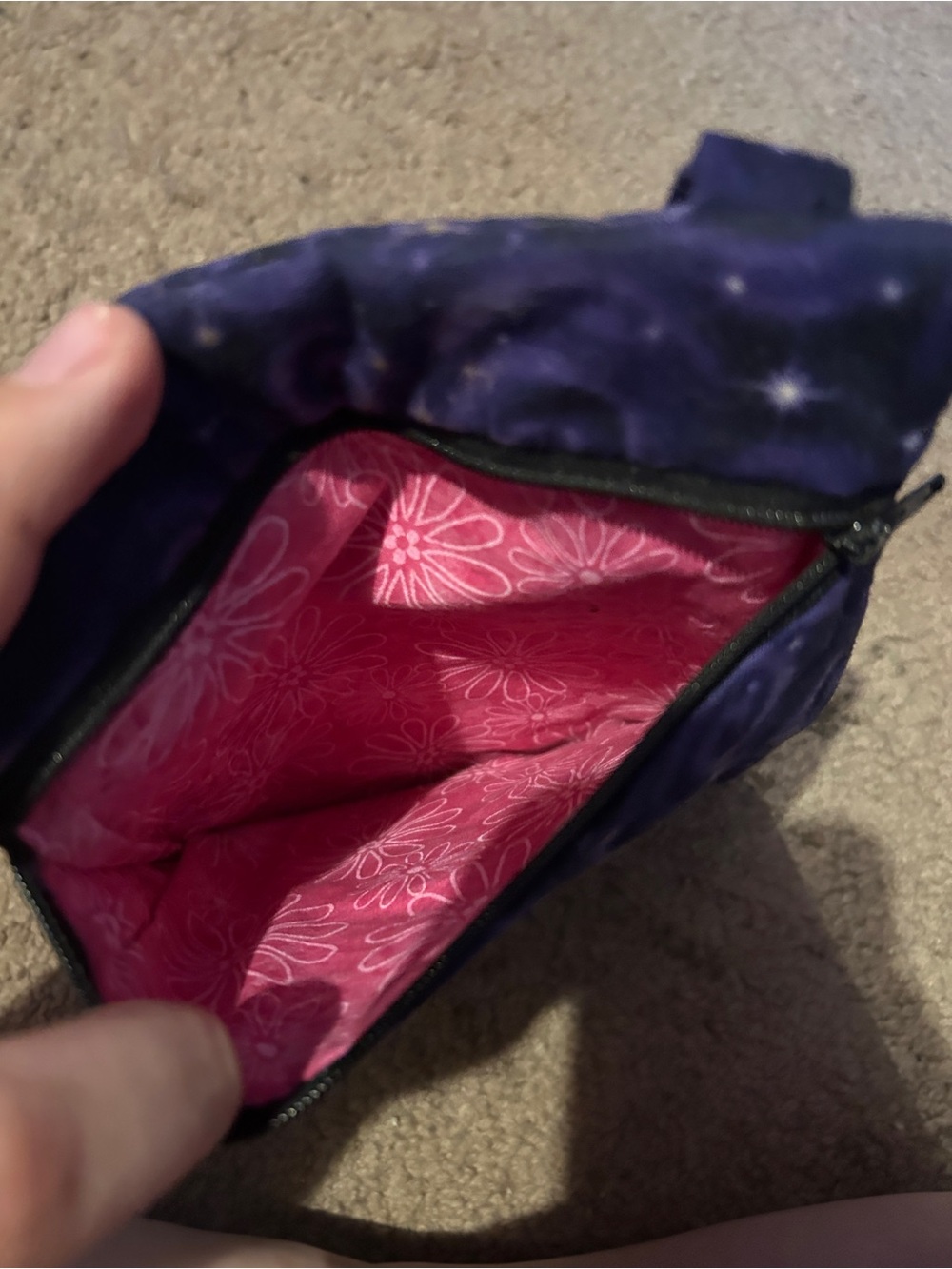 Handmade Descendants Crossbody Bag - Picture 2 of 4